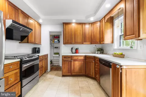 Kitchen - 414 W Valley Rd, Wayne, PA 19087 photo 1 of 4