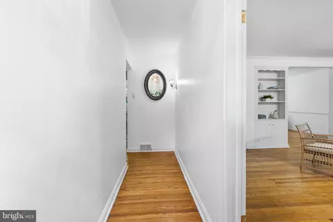 Entry Way - 414 W Valley Rd, Wayne, PA 19087 photo 1 of 2