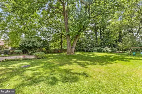 Exterior - 414 W Valley Rd, Wayne, PA 19087 photo 6 of 8