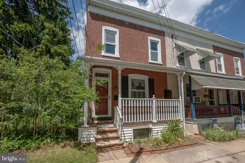 453 W High St, Phoenixville, PA 19460
