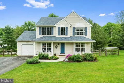 102 Beacon St, Coatesville, PA 19320