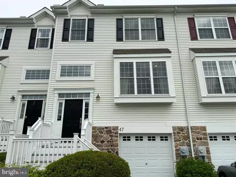 47 Narragansett Ln, Coatesville, PA 19320