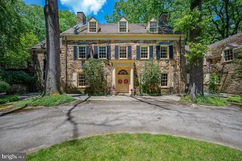 Exterior - 602 Old Eagle School Rd, Wayne, PA 19087 photo 2 of 18