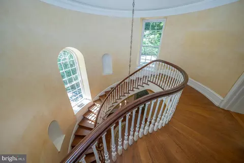 Entry Way - 602 Old Eagle School Rd, Wayne, PA 19087 photo 14 of 26