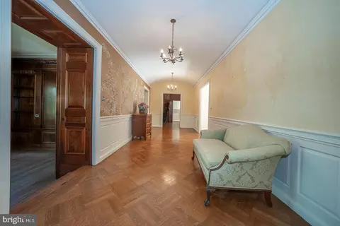 Entry Way - 602 Old Eagle School Rd, Wayne, PA 19087 photo 5 of 26