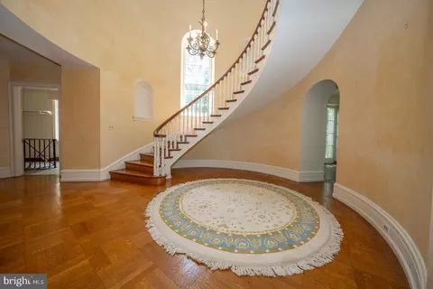 Entry Way - 602 Old Eagle School Rd, Wayne, PA 19087 photo 8 of 26