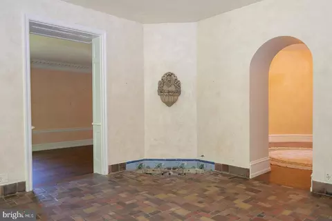 Entry Way - 602 Old Eagle School Rd, Wayne, PA 19087 photo 11 of 26