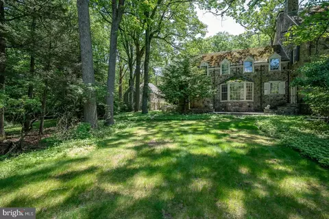 Exterior - 602 Old Eagle School Rd, Wayne, PA 19087 photo 10 of 18