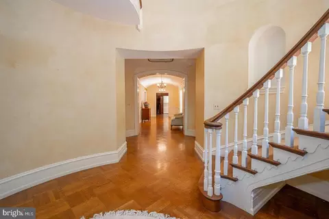 Entry Way - 602 Old Eagle School Rd, Wayne, PA 19087 photo 7 of 26
