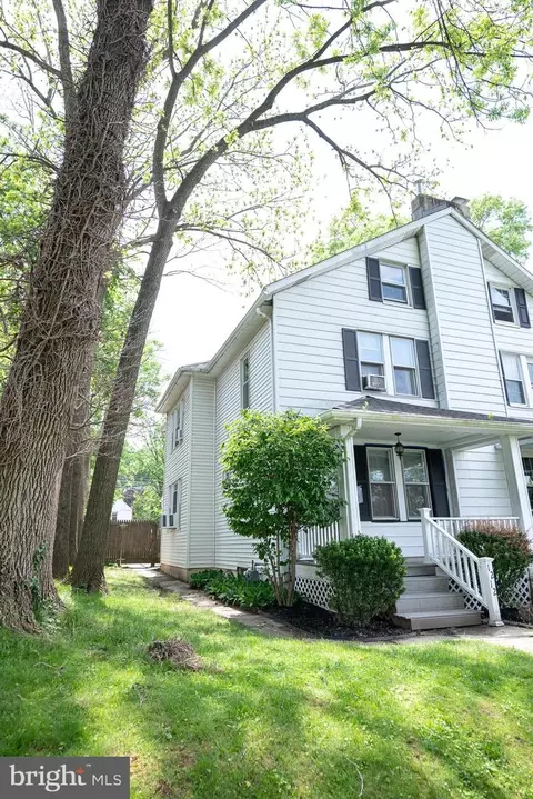 1212 Stirling St, Coatesville, PA 19320
