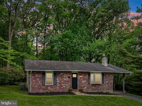 1442 Federal Dr, Downingtown, PA 19335