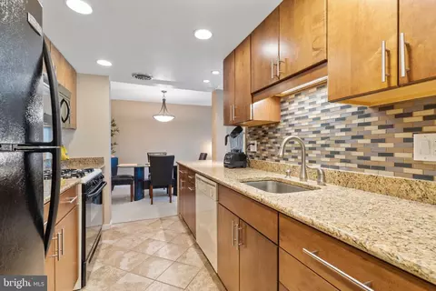 Kitchen - 369 Drummers Ln, Wayne, PA 19087 photo 1 of 2
