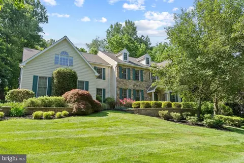 1209 Kinterra Ct, West Chester, PA 19382
