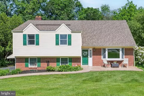 1312 Greentree Ln, West Chester, PA 19380