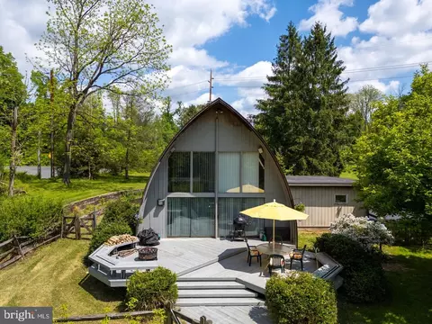 2430 Horseshoe Trl, Chester Springs, PA 19425