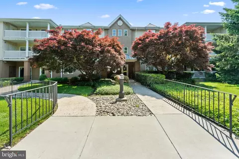 110 Paoli Pointe Dr #110M, Paoli, PA 19301