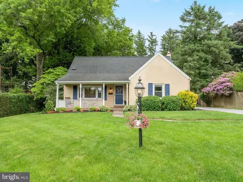 1016 Faustina Dr, West Chester, PA 19382