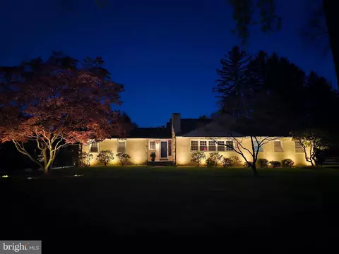 Exterior - 456 Red Fox Rd, Wayne, PA 19087 photo 5 of 6