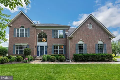13 Corbin Dr, Exton, PA 19341