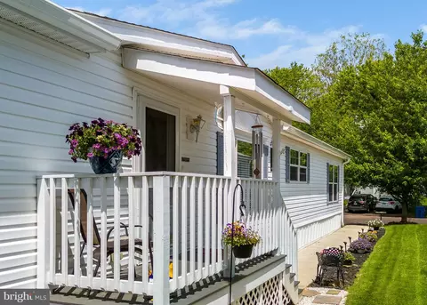 14 Rosewood Ln, Phoenixville, PA 19460