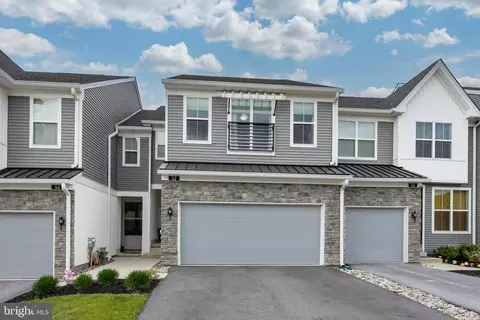 52 Sassafras Ln, Chester Springs, PA 19425