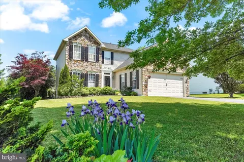 227 Flagstone Cir, Coatesville, PA 19320