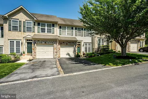 741 Mccardle Dr, West Chester, PA 19380