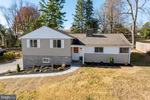 14 Cobblestone Dr, Paoli, PA 19301
