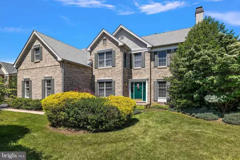 525 Annadale Dr, Berwyn, PA 19312