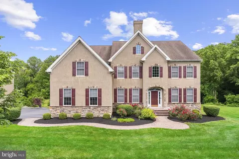136 Harrogate Dr, Landenberg, PA 19350