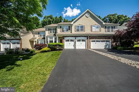 2919 Cottonwood Ln, Chester Springs, PA 19425