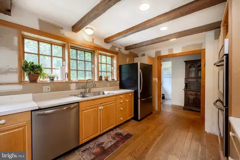 Kitchen - 26 Sapling Dr, Kennett Square, PA 19348 photo 2 of 2