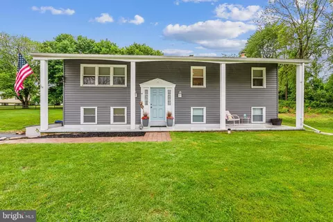 105 Andy Jane Ln, Coatesville, PA 19320