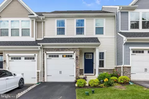 147 Mulberry Dr, Malvern, PA 19355