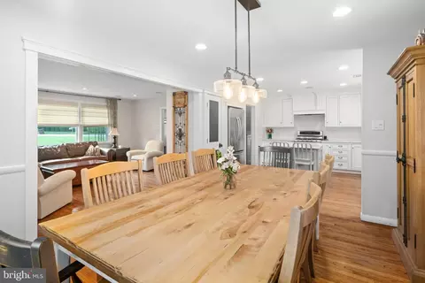 Dining - 243 Yale Rd, Wayne, PA 19087 photo 1 of 2