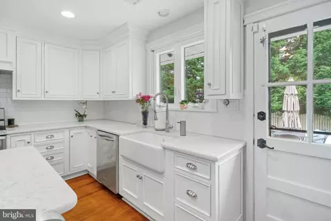 Kitchen - 243 Yale Rd, Wayne, PA 19087 photo 4 of 4