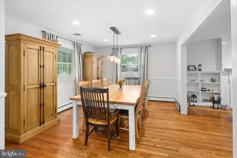 Dining - 243 Yale Rd, Wayne, PA 19087 photo 2 of 2