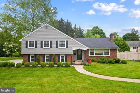 243 Yale Rd, Wayne, PA 19087