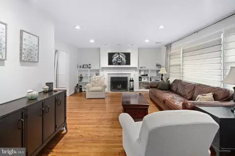 Living - 243 Yale Rd, Wayne, PA 19087 photo 1 of 3
