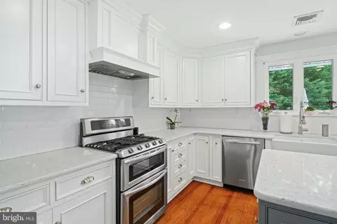 Kitchen - 243 Yale Rd, Wayne, PA 19087 photo 1 of 4