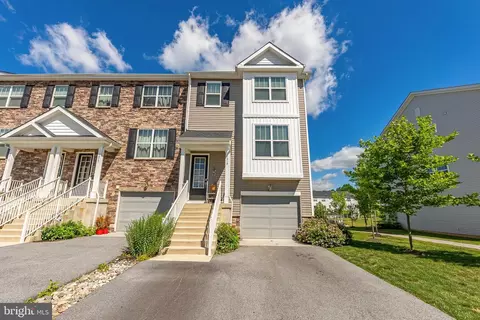 1919 Boulder Dr, Downingtown, PA 19335