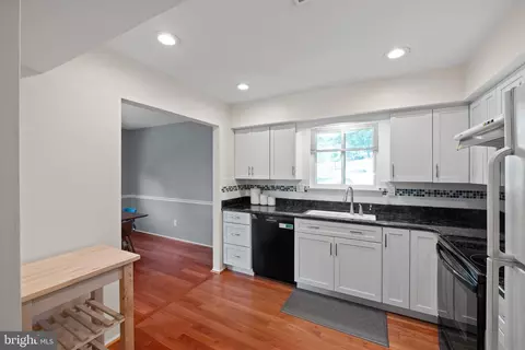 201 Chase Rd, Chesterbrook, PA 19087 photo 11