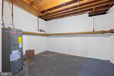 201 Chase Rd, Chesterbrook, PA 19087 photo 37