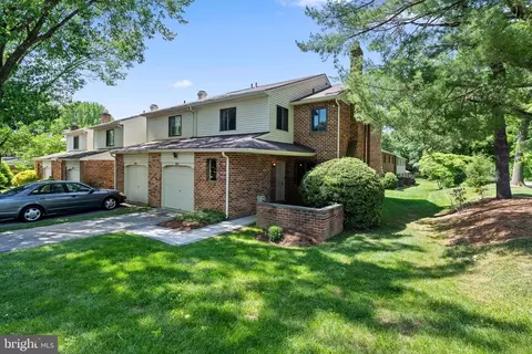 201 Chase Rd, Chesterbrook, PA 19087