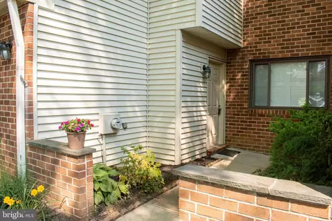 104 Camsten Ct, Chesterbrook, PA 19087 photo 3