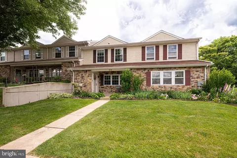 618 Lancaster Ct, Downingtown, PA 19335