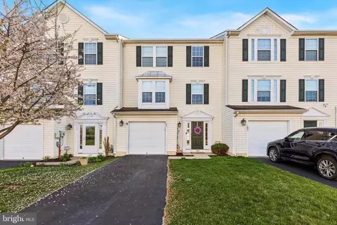 185 S Savanna Dr, Pottstown, PA 19465