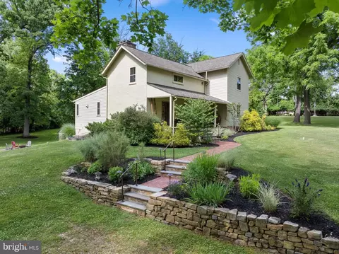 1 Lapp Rd, Malvern, PA 19355