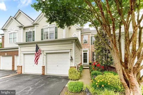 725 Mercers Mill Ln, West Chester, PA 19382