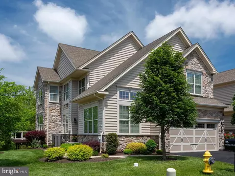25 Tulip Dr #55, Malvern, PA 19355